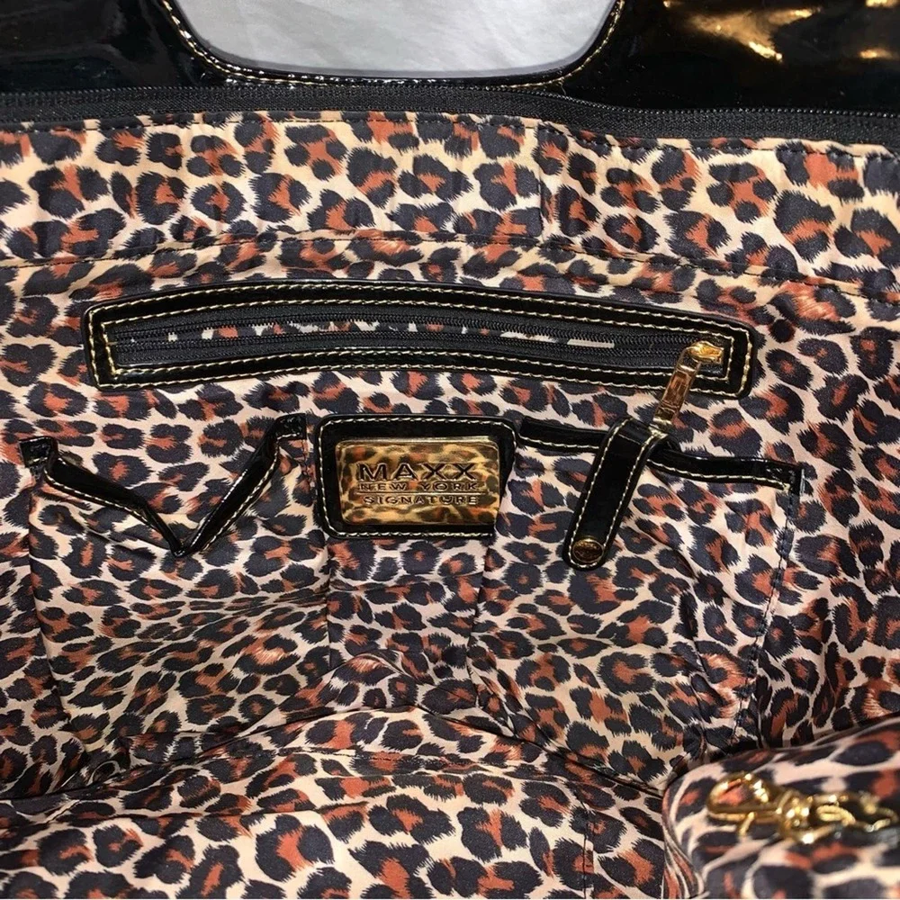 Maxx New York gorgeous faux